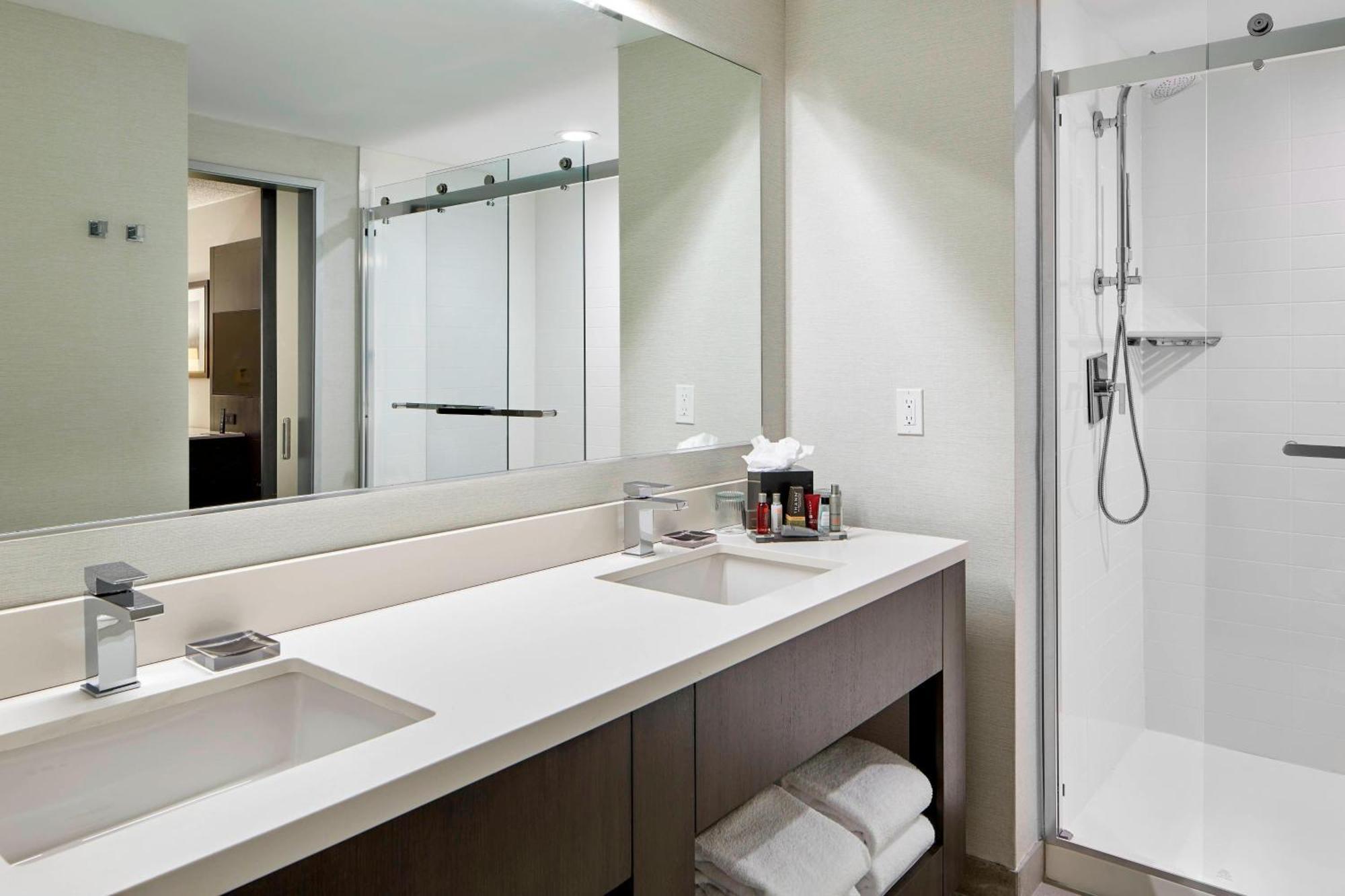 Marriott Hartford/Windsor Airport Hotel Ngoại thất bức ảnh