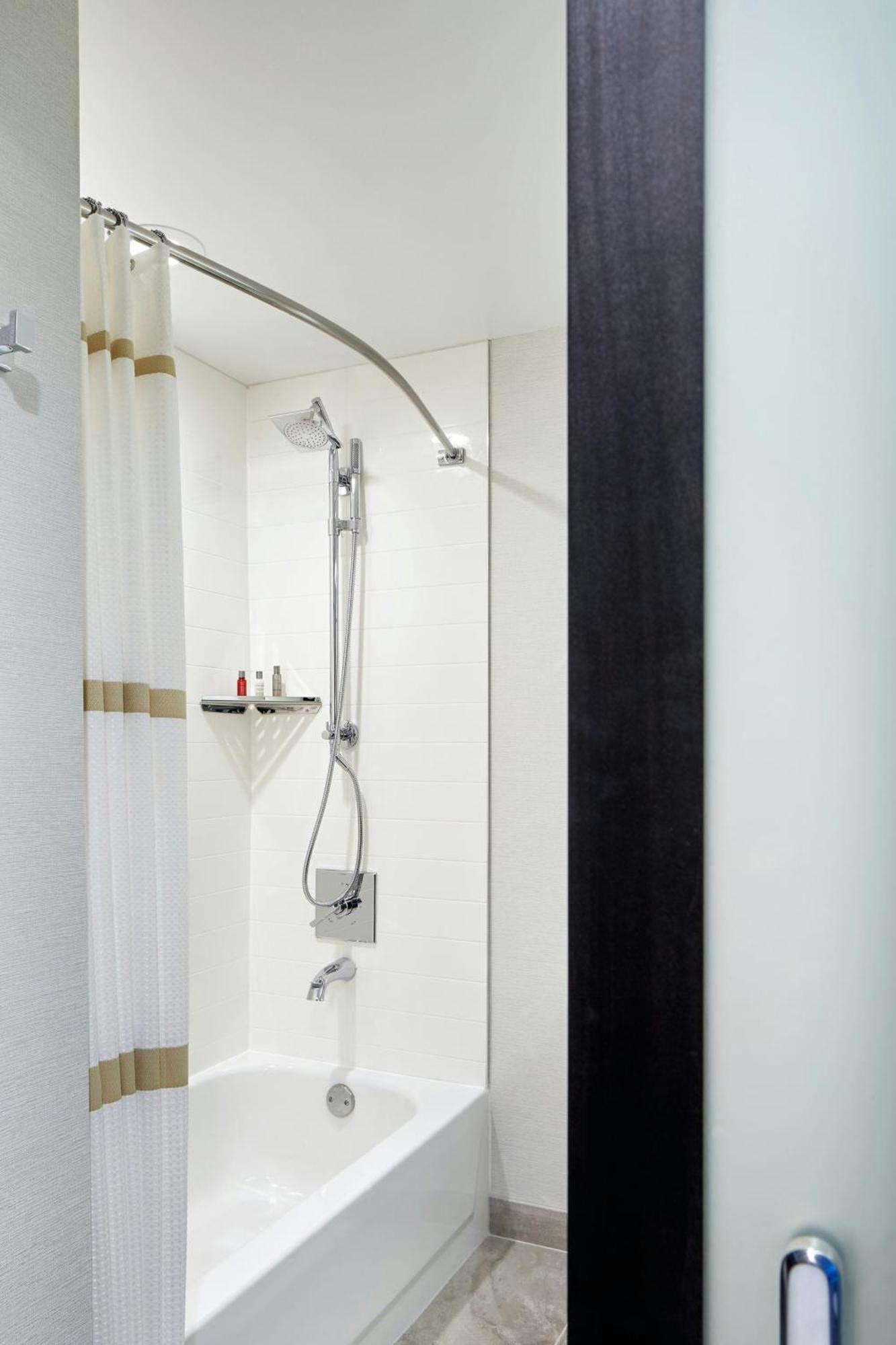 Marriott Hartford/Windsor Airport Hotel Ngoại thất bức ảnh